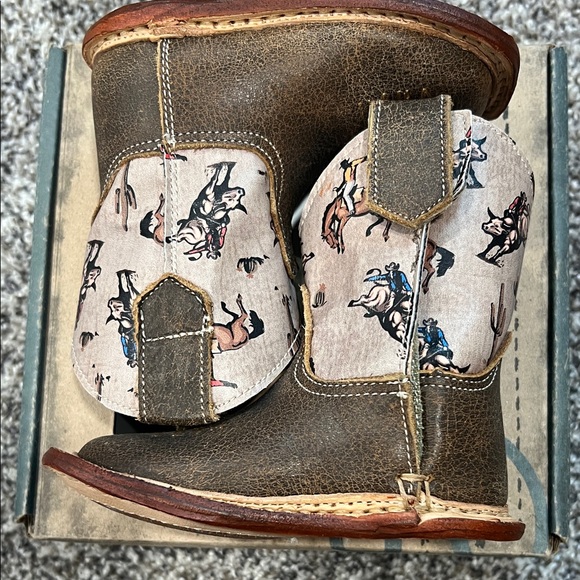 Roper Kids Boots with Brown and Cream Western Design - Picture 1 of 2